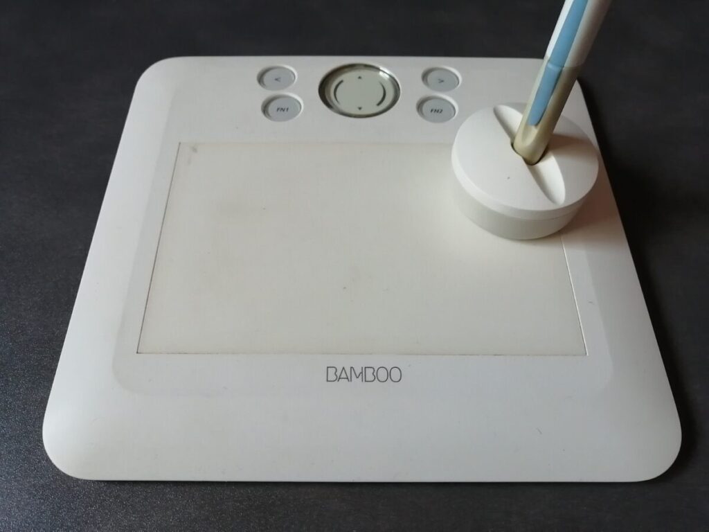 大昔に買ったワコムのペンタブレットBAMBOO CTE-450