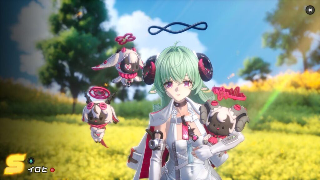 NTEのガチャでイロヒをお迎えした瞬間のスクショ。菜の花畑の黄色が眩しく、白い衣装のイロヒが映える。周囲にはお供の3匹が浮かび、穏やかな光に包まれた幸福のワンシーン。